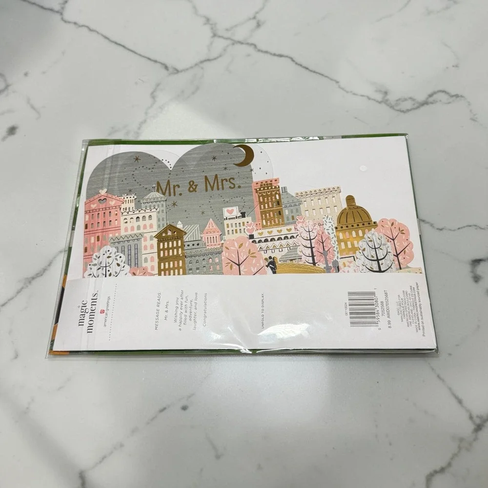 Pop-Up Wedding Card Mr. & Mrs. City Skyline 3D Wedding Table Decor